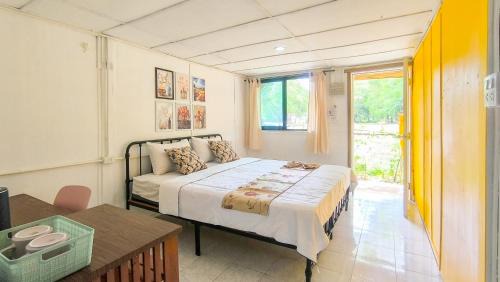 Deluxe Bungalow with Garden View