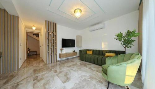 Three-Bedroom Holiday Home 