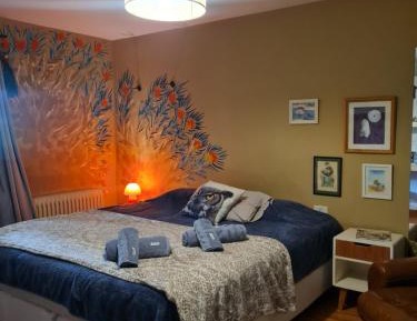 Two-Bedroom Deluxe Apartment with Garden View