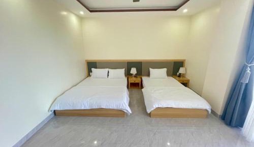 Triple Room with Lake View