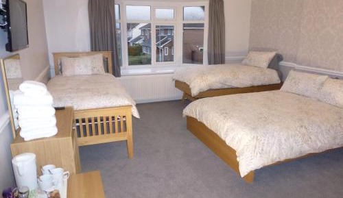 Family Room (2 Adults + 2 Children)