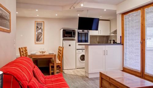 Apartment (6 Adults)