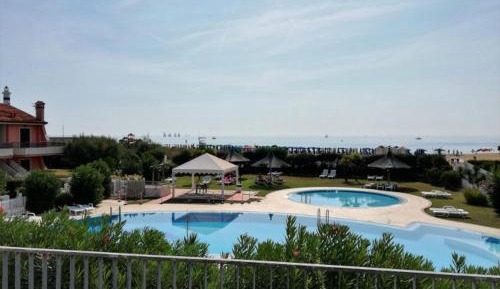 Two-Bedroom Apartment with Balcony and Sea View
