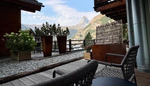 Boutique Double Room with Matterhorn View