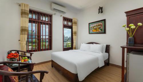 Deluxe Double or Twin Room with Balcony