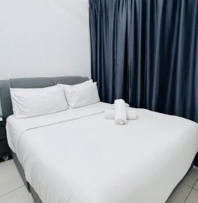 Two-Bedroom Apartment with City View