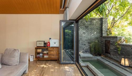 Double Room with Mountain View