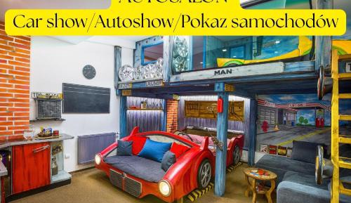 Deluxe Family Room