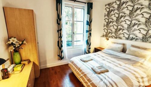 Quadruple Room with Private Bathroom