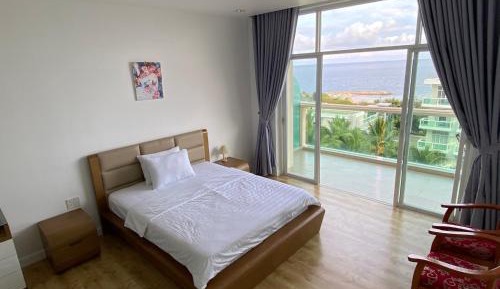 Two-Bedroom Apartment with Ocean View