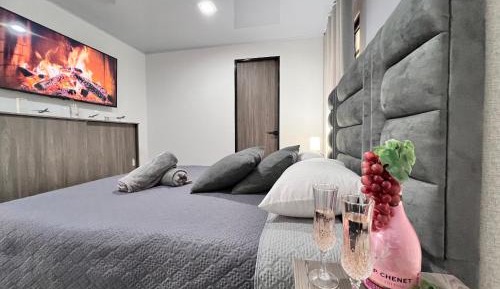 Double Room with Mountain View