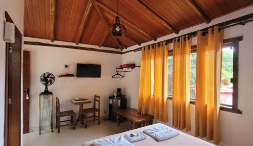 Bungalow with Garden View