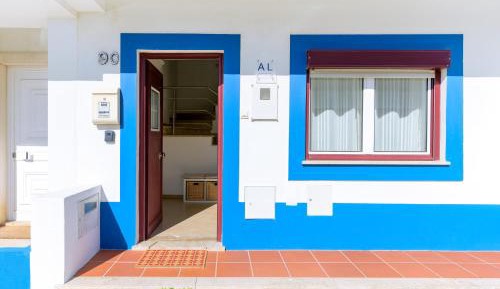 Villa with Garden View