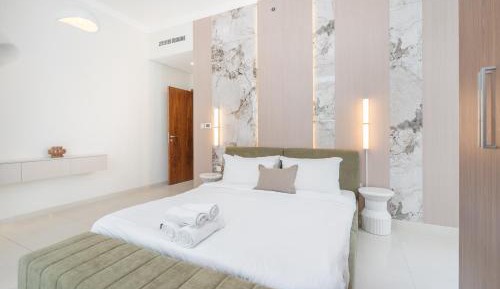 Three-Bedroom Premium Apartment with Balcony