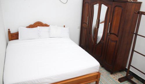 Deluxe Double Room (2 Adults + 1 Child)