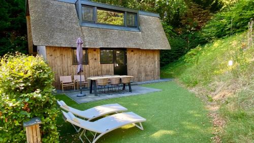 Villa with Garden View