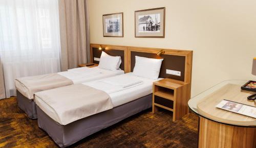 Large Double Room
