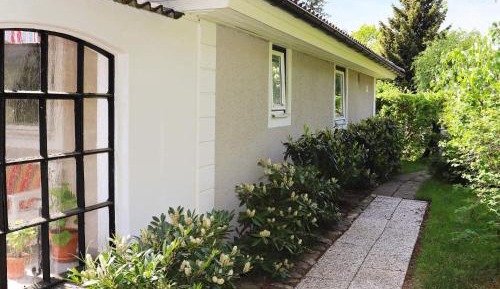 One-Bedroom Holiday Home
