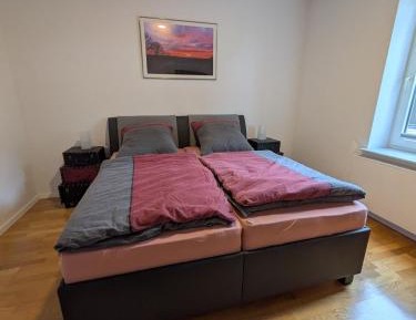 Room #1475305301
