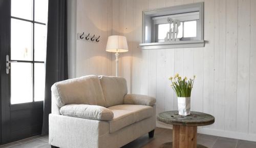One-Bedroom Holiday Home