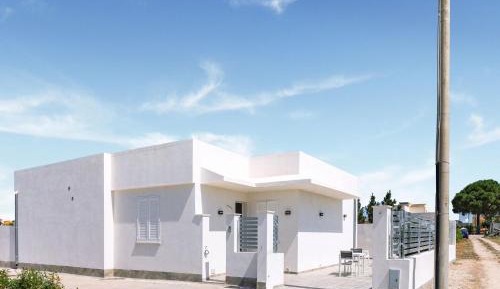 Three-Bedroom Holiday Home 