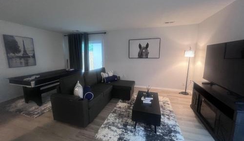 Room #1475143801