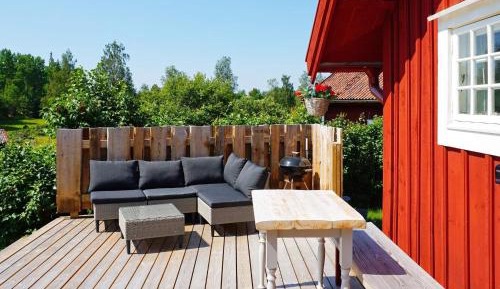 One-Bedroom Holiday Home