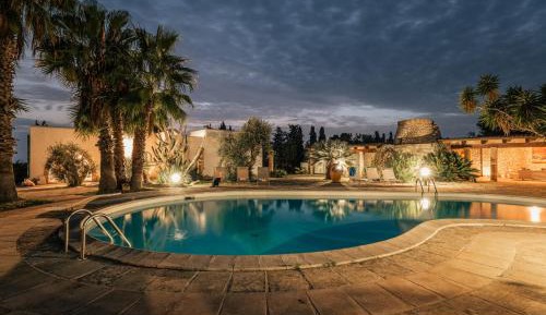 Six-Bedroom Villa 