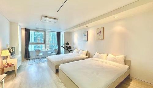 Room #1452721803