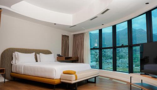 Suite with City View