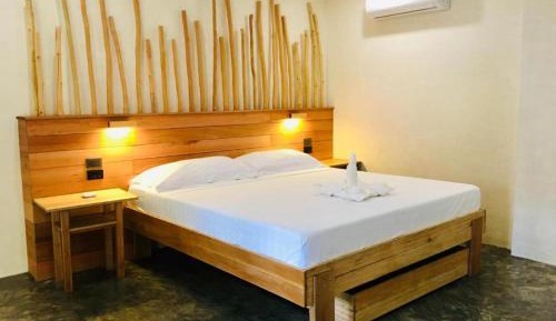 Room #1298020306