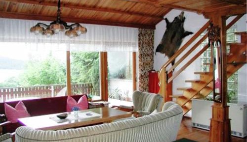 Two-Bedroom Holiday Home