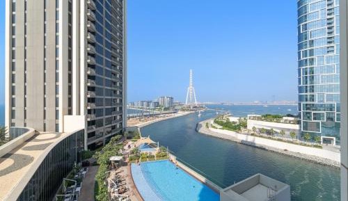 One-Bedroom Apartment with Balcony and Sea View
