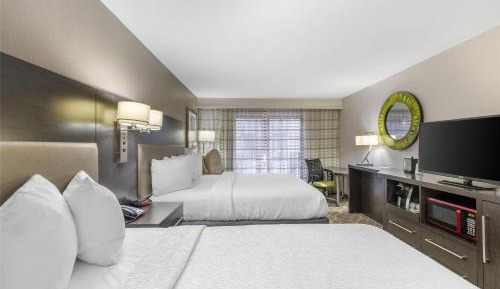 Queen Room with Two Queen Beds - Non-Smoking