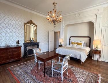 Superior King Room
