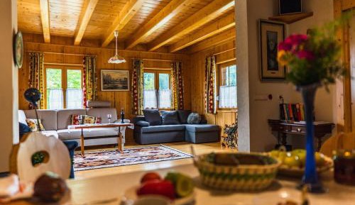 Two-Bedroom Apartment with Mountain View