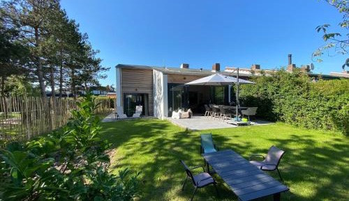 Three-Bedroom Holiday Home 