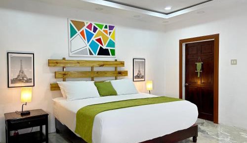 Deluxe Double Room (2 Adults + 1 Child)