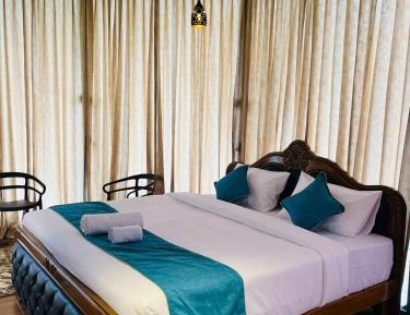 Suite with Garden View