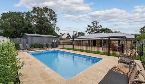 Four-Bedroom Holiday Home