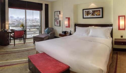 Superior Room with 1 Queen Bed - City View
