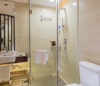 Business Queen Room