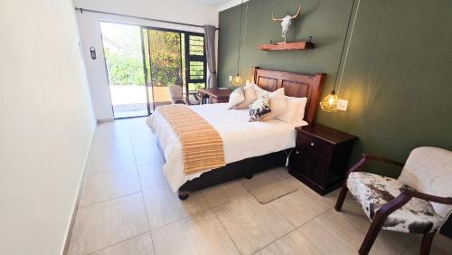 Classic Queen Room