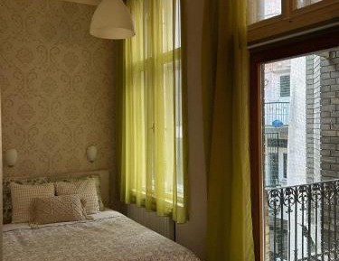 Studio Apartment with Balcony
