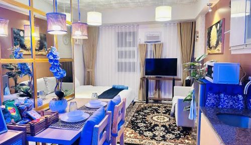 Deluxe Queen Studio 
