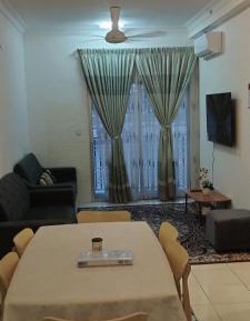 Three-Bedroom Apartment with Balcony