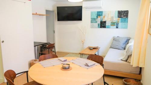 One-Bedroom Deluxe Apartment