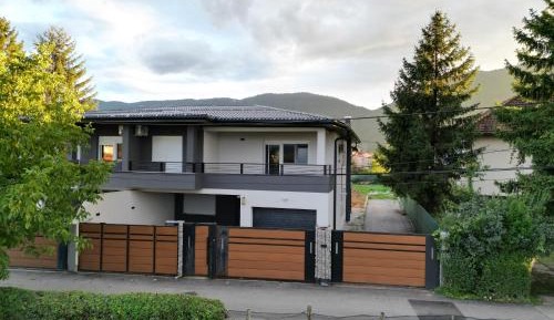 Deluxe Villa