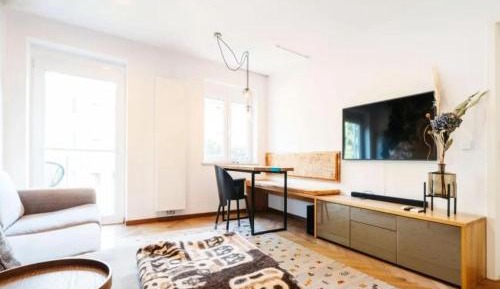 Apartment with City View