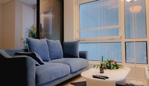 One-Bedroom Deluxe Apartment